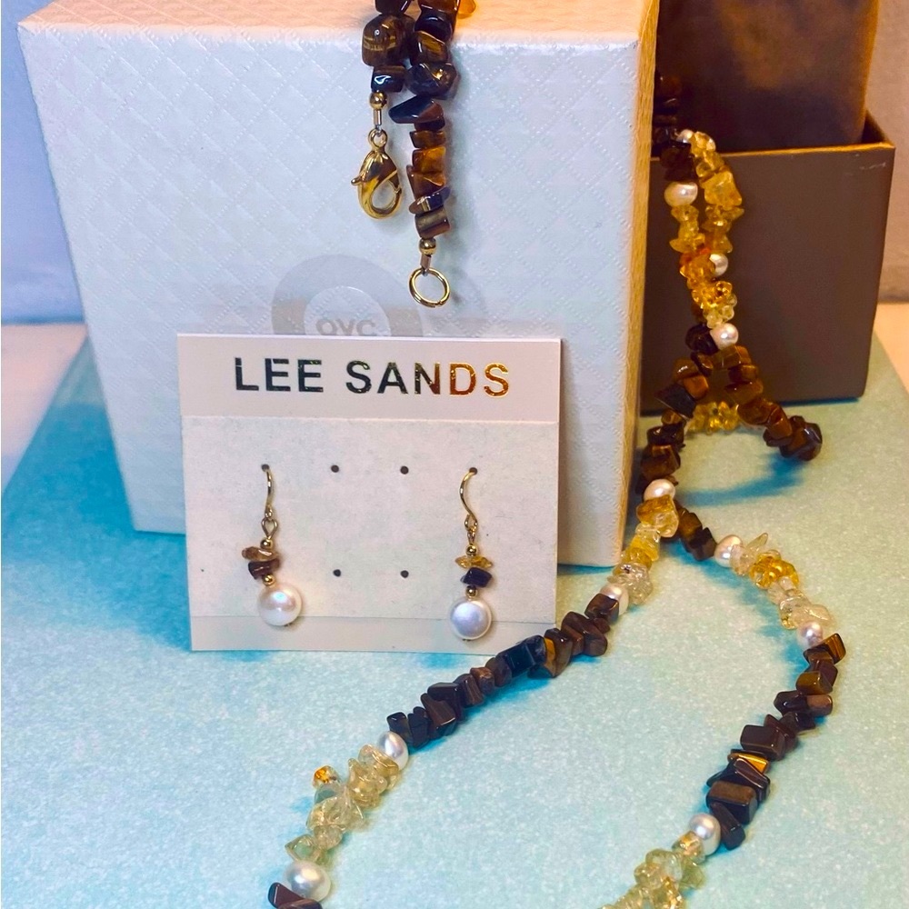Gorgeous Tigers Eye and Pearl Necklace with Earrings made by Lee Sands NWOT